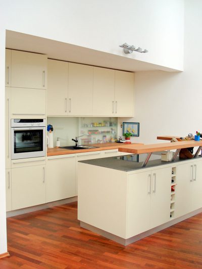 Küche-H-1-400x533 Kuche H 1 400x533 1